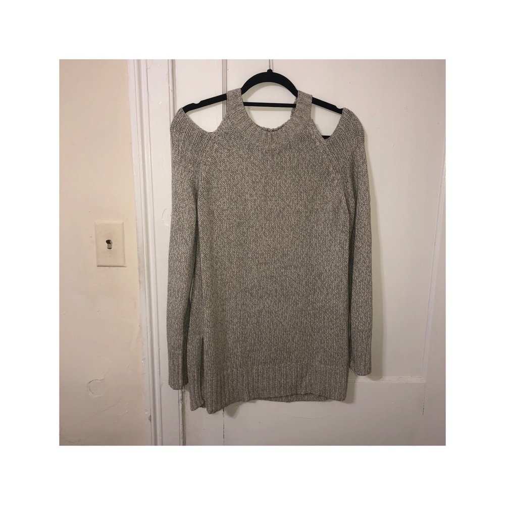 ＣＯＬＤ ＳＨＯＵＬＤＥＲ ＦＡＬＬ ＳＷＥＡＴＥＲ - Picture 3 of 4